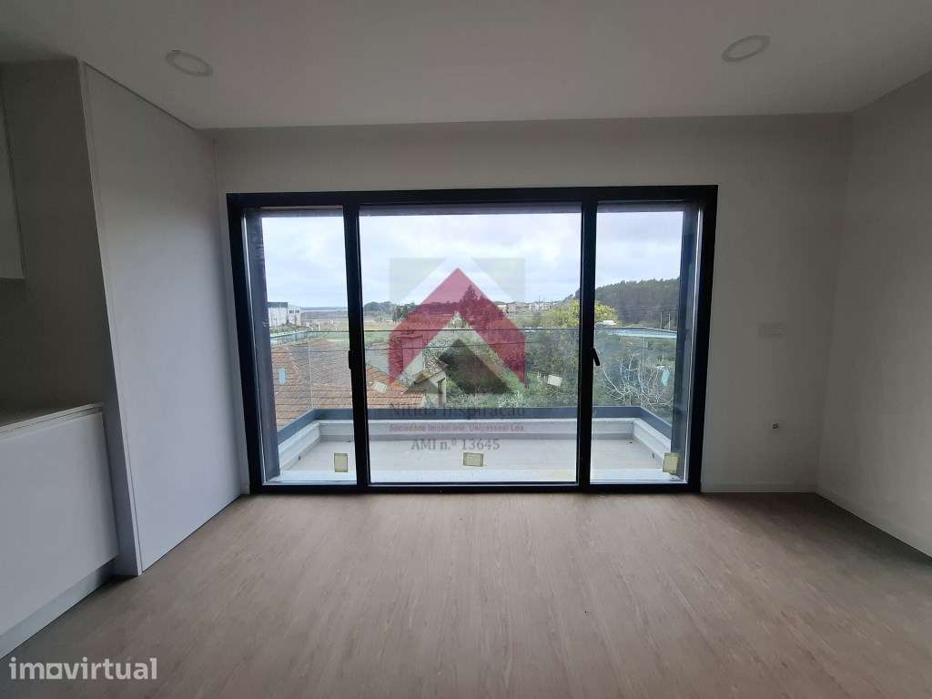 Apartamento T2 + Duplex Amplo + Terraço na Cobertura em Esgueira, A... - Grande imagem: 4/47