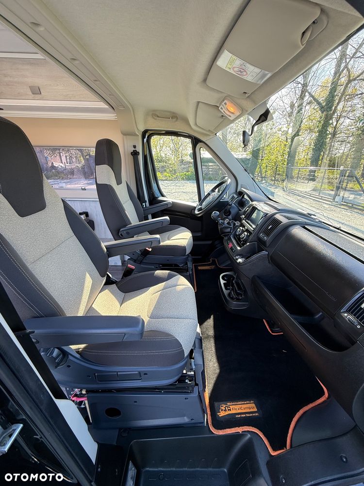 Fiat Ducato Roller Team Livingstone 2 - 19
