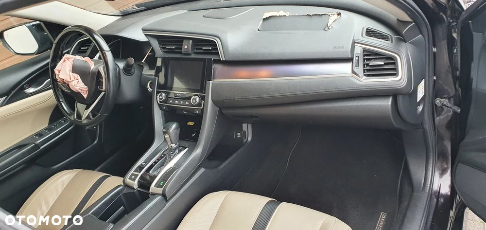 Honda Civic 1.5 T Prestige (Navi) - 19