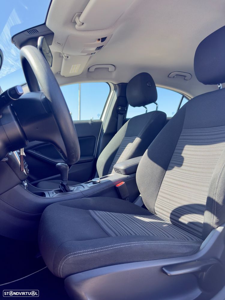Mercedes-Benz A 180 CDI (BlueEFFICIENCY) - 5