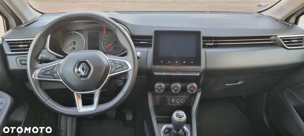 Renault Clio - 10