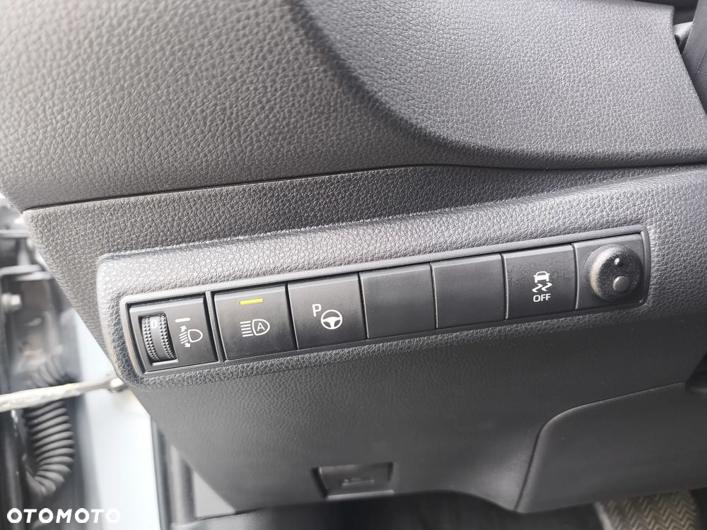 Toyota Corolla 1.8 Hybrid Comfort - 25