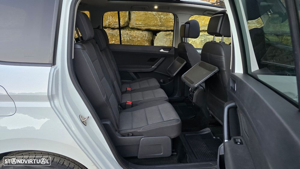 VW Touran 1.6 TDI Confortline - 32