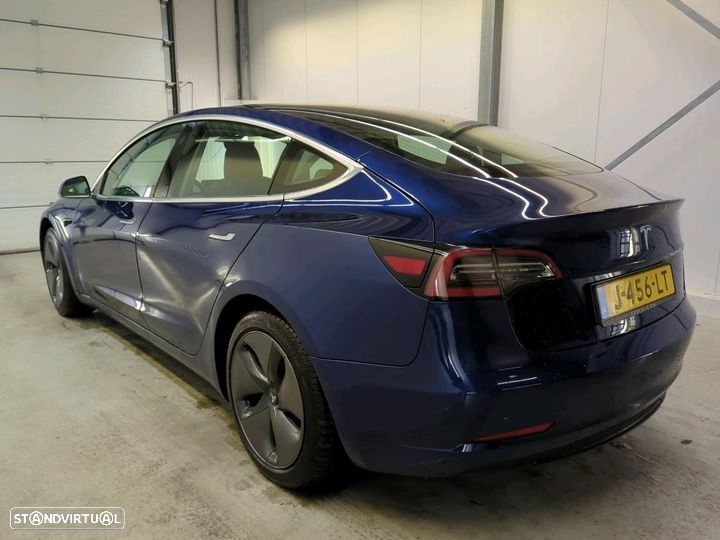 Tesla Model 3 Standard Range Plus RWD - 3