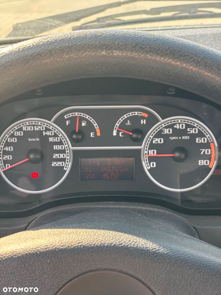 Fiat Albea 1.4 Dynamic - 8