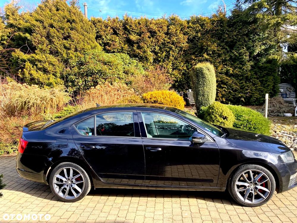 Skoda Octavia 2.0 TDI RS DSG - 25