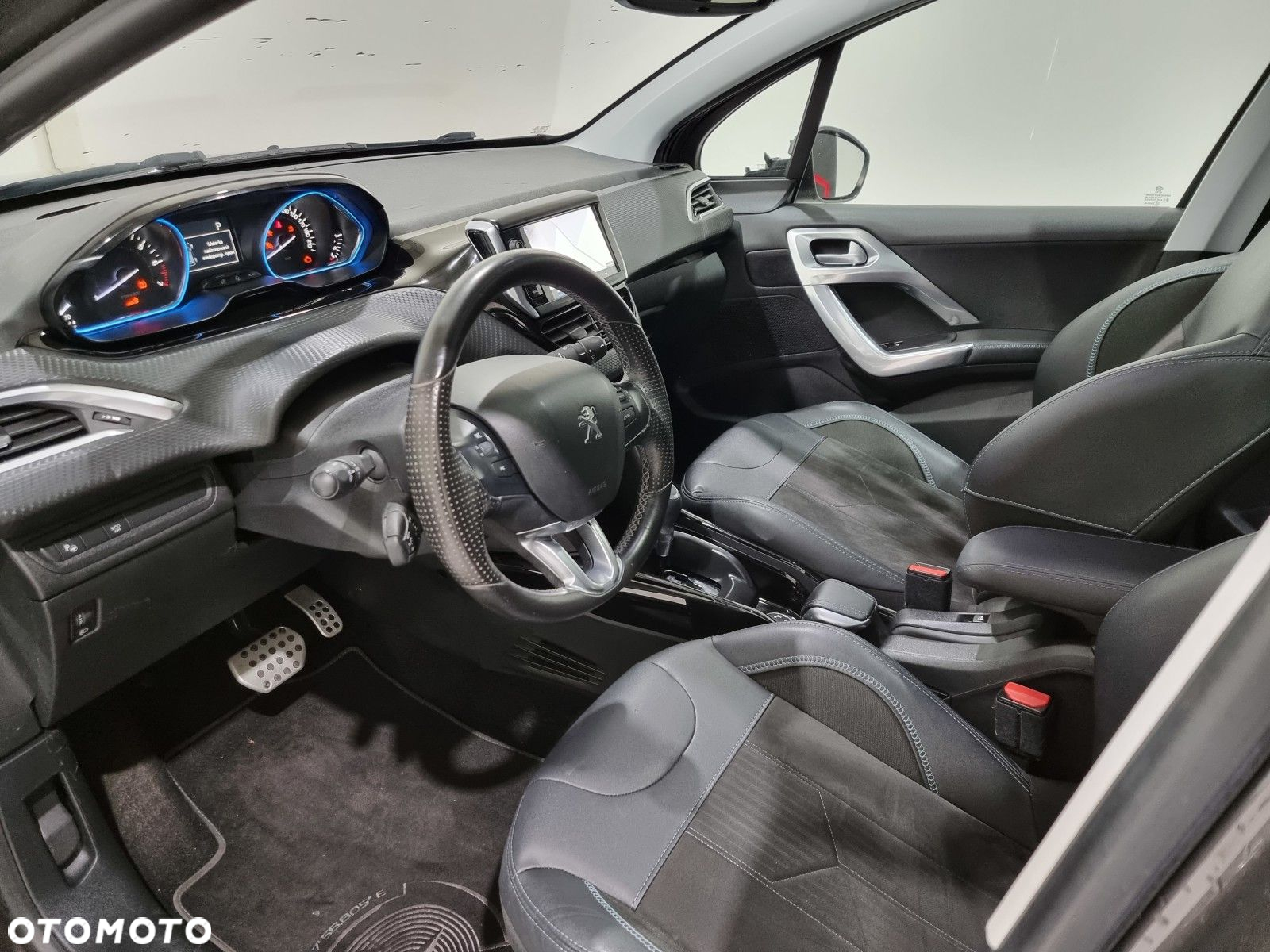 Peugeot 2008 - 14