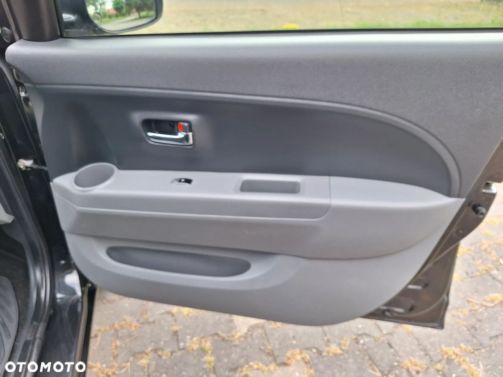 Daihatsu Sirion 1.3 - 21