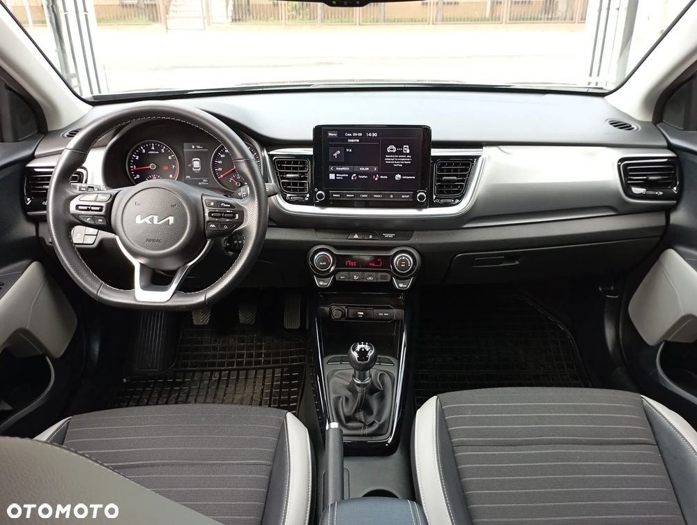 Kia Stonic 1.2 L - 8