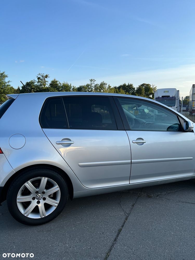 Volkswagen Golf 1.9 TDI Comfortline DSG - 10
