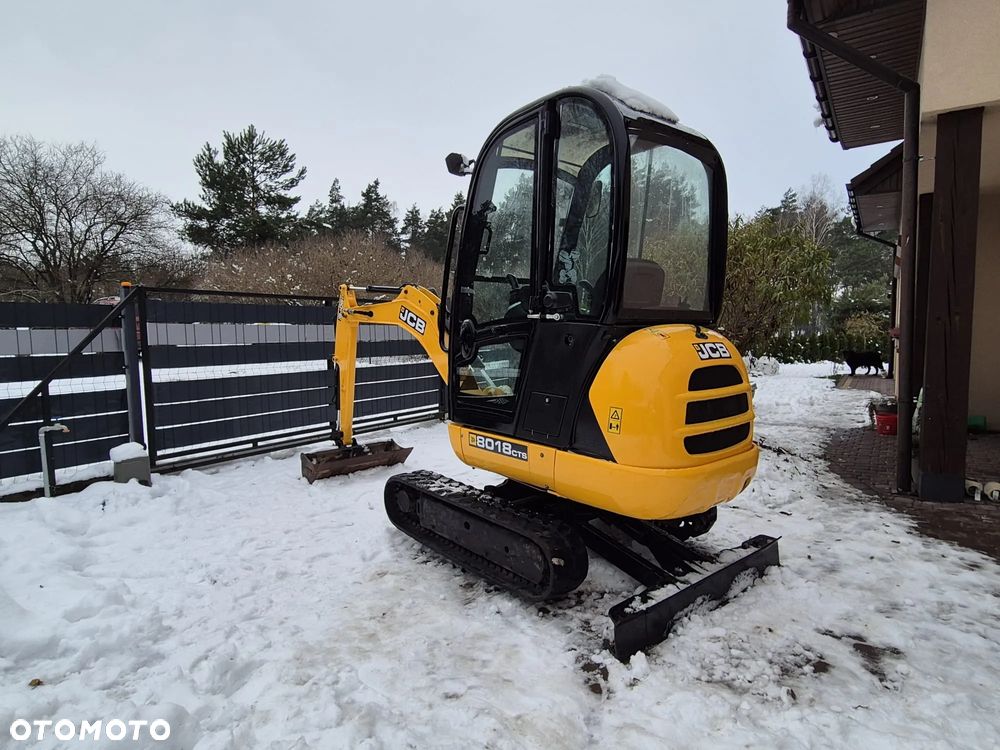 JCB 8018 - 9