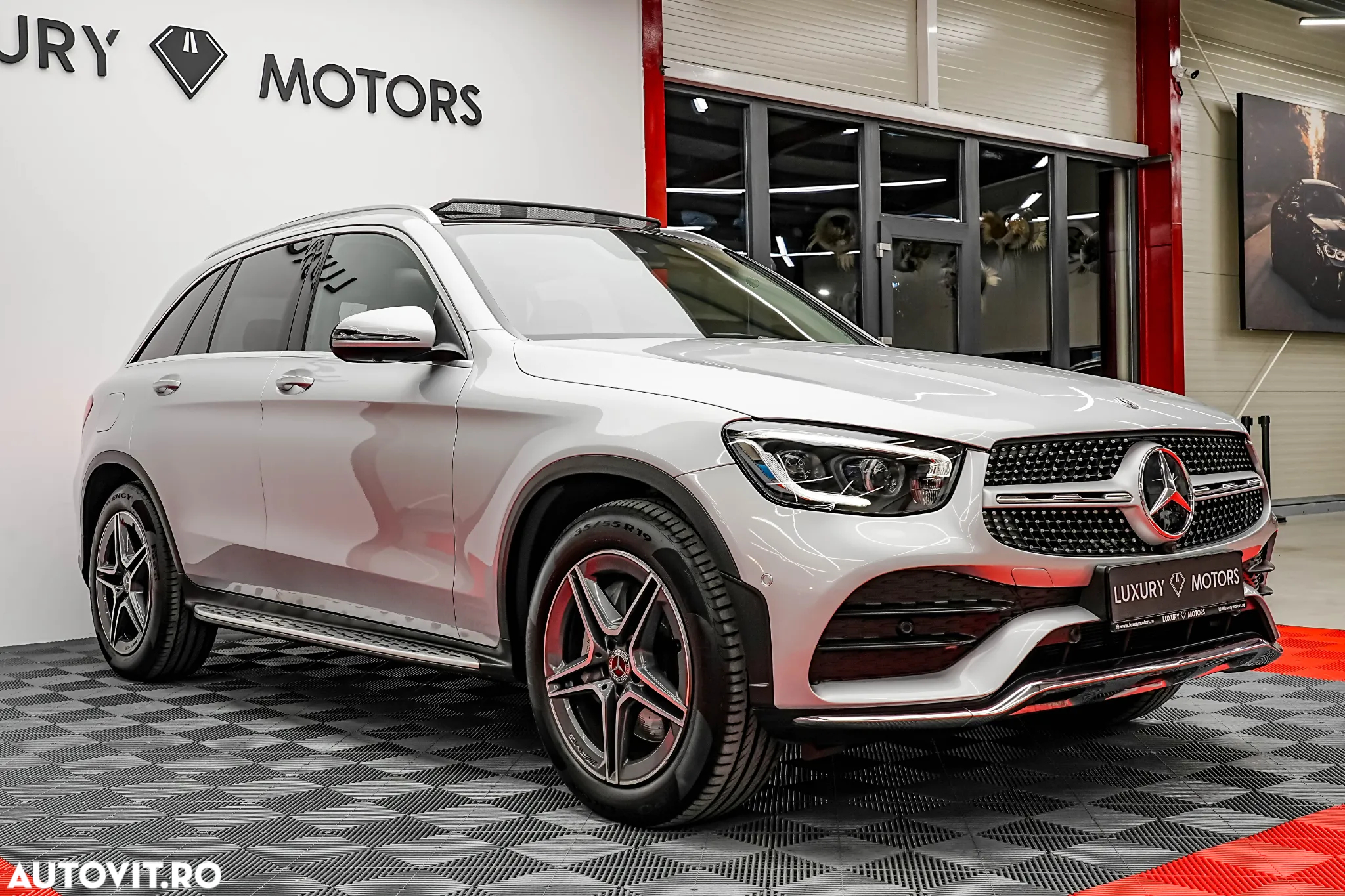 Mercedes-Benz GLC 200 4Matic 9G-TRONIC AMG Line Plus - 7