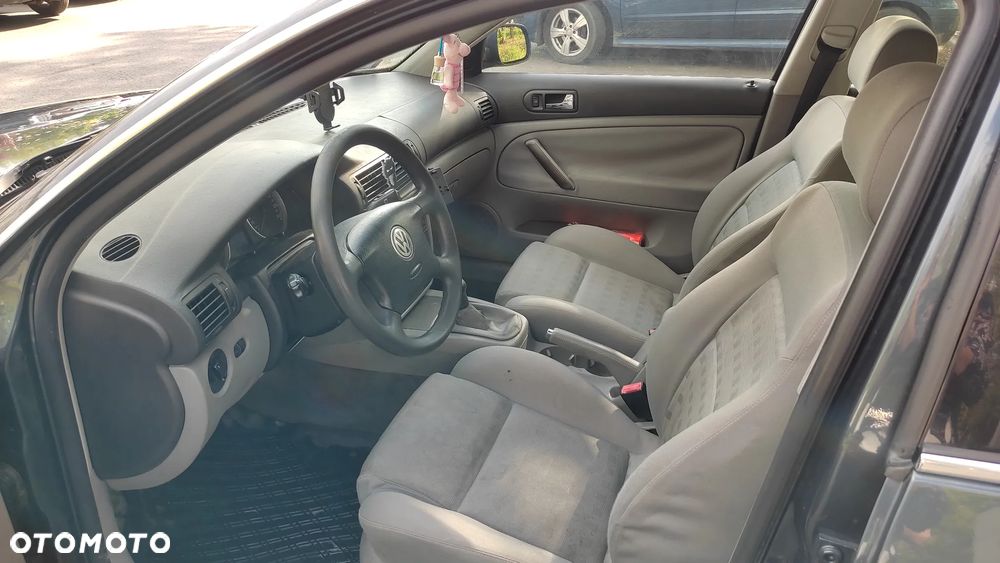 Volkswagen Passat 1.9 TDI - 11