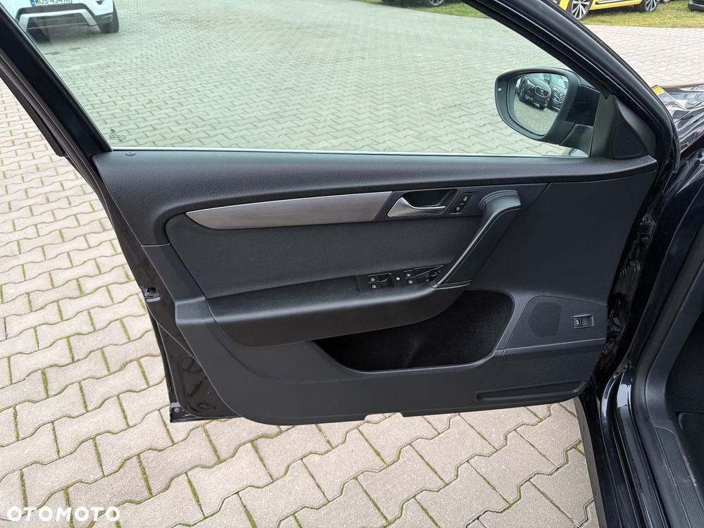 Volkswagen Passat 2.0 TDI BlueMotion Technology Exclusive - 15