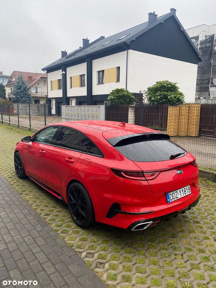 Kia ProCeed - 4
