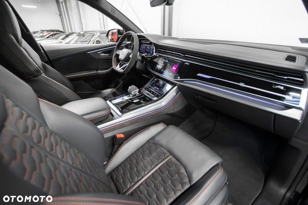 Audi RS Q8 - 21