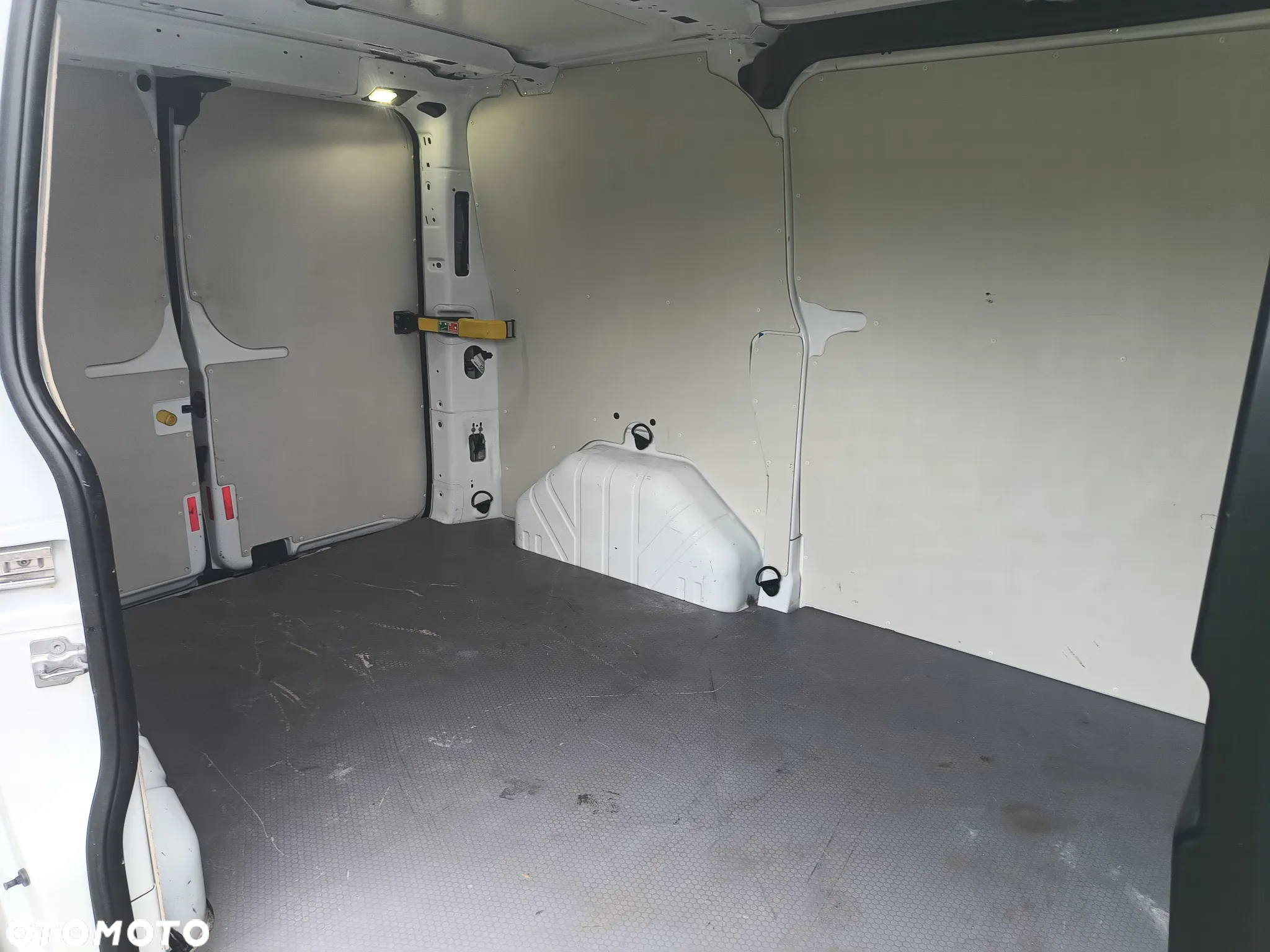 Ford Transit Custom 2.0 TDCi diesel 105 kM 2016rok, WYJĄTKOWO ZADBANY, GOTOWY DO PRACY!!! - 22