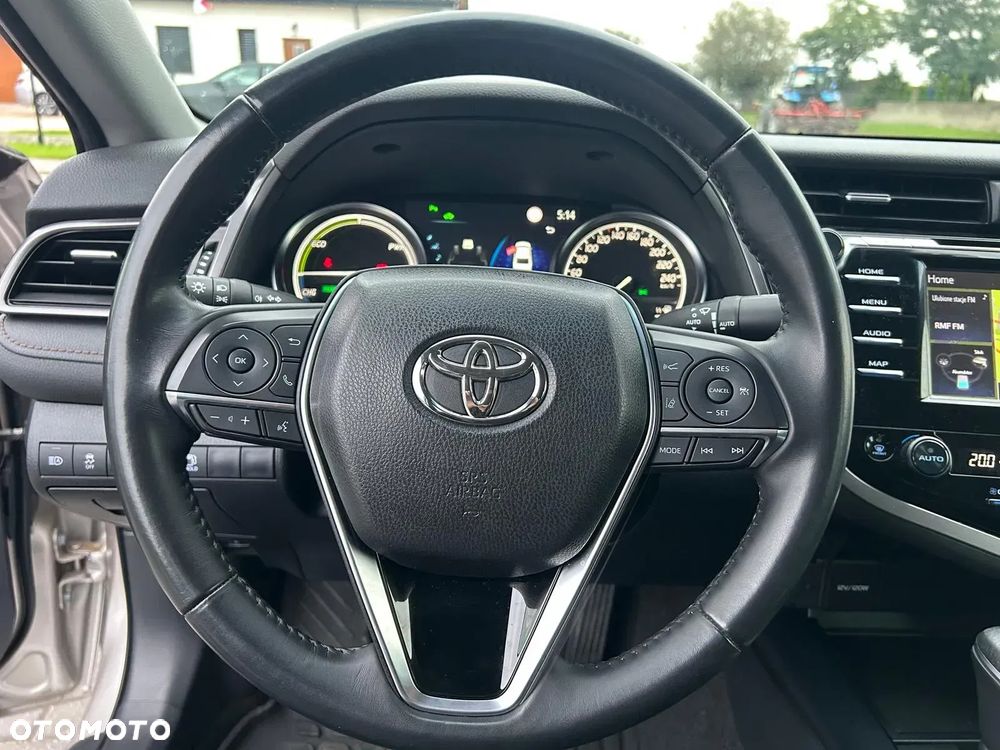 Toyota Camry 2.5 Hybrid Comfort CVT - 18
