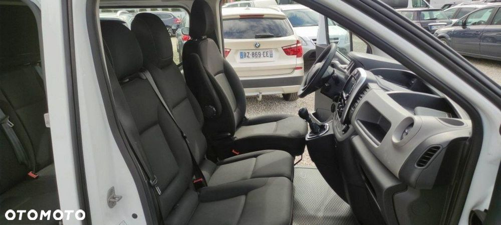 Renault Trafic - 10