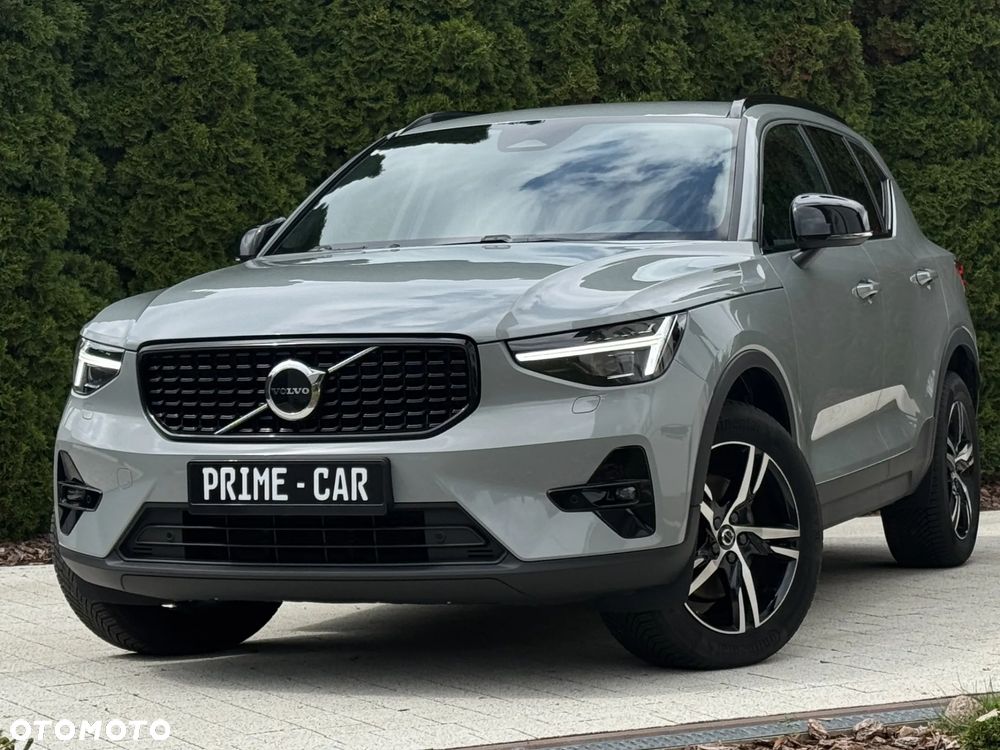 Volvo XC 40 B3 B DKG Plus Dark - 1
