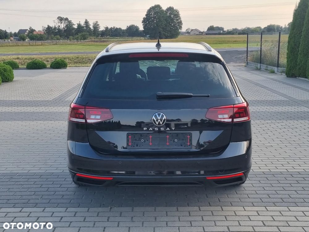 Volkswagen Passat Variant 2.0 TDI SCR DSG Business - 6
