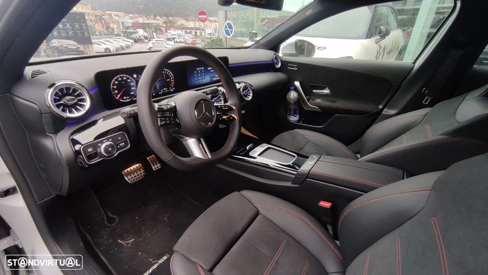 Mercedes-Benz A 250 e AMG Line - 2