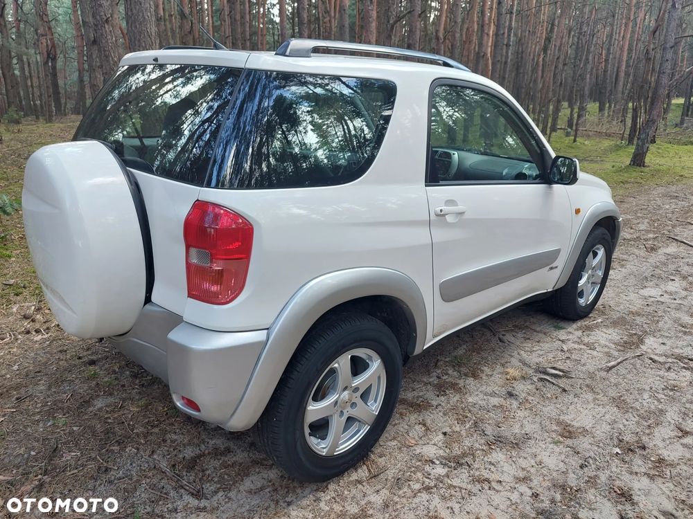 Toyota RAV4 4x4 Edition - 40