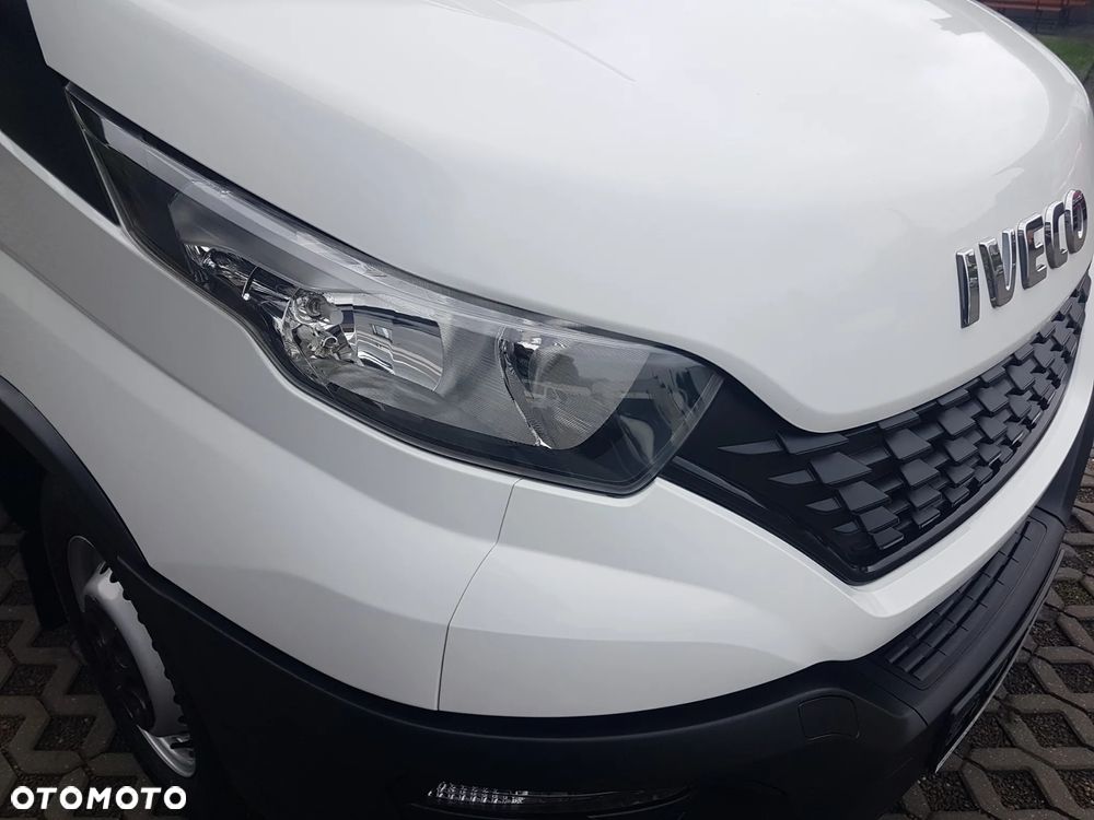 Iveco DAILY KONTENER NISKOPODŁOGOWY 4,43x2,23x2,42 SKLEP FOODTRUCK BAR KLIMA KONIOWÓZ KAMPER - 37