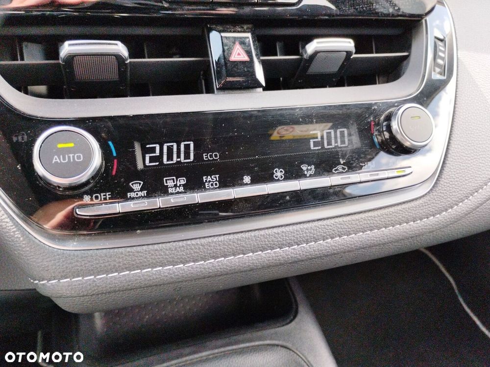 Toyota Corolla 1.8 Hybrid Comfort - 19