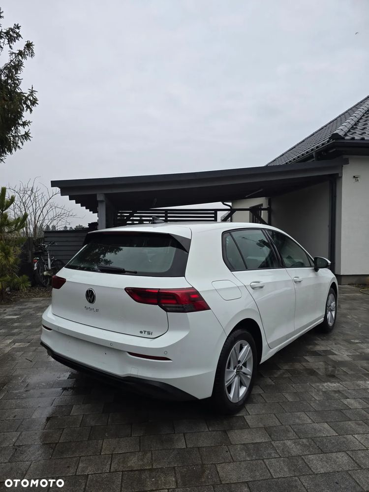 Volkswagen Golf 1.5 eTSI OPF DSG Active - 8