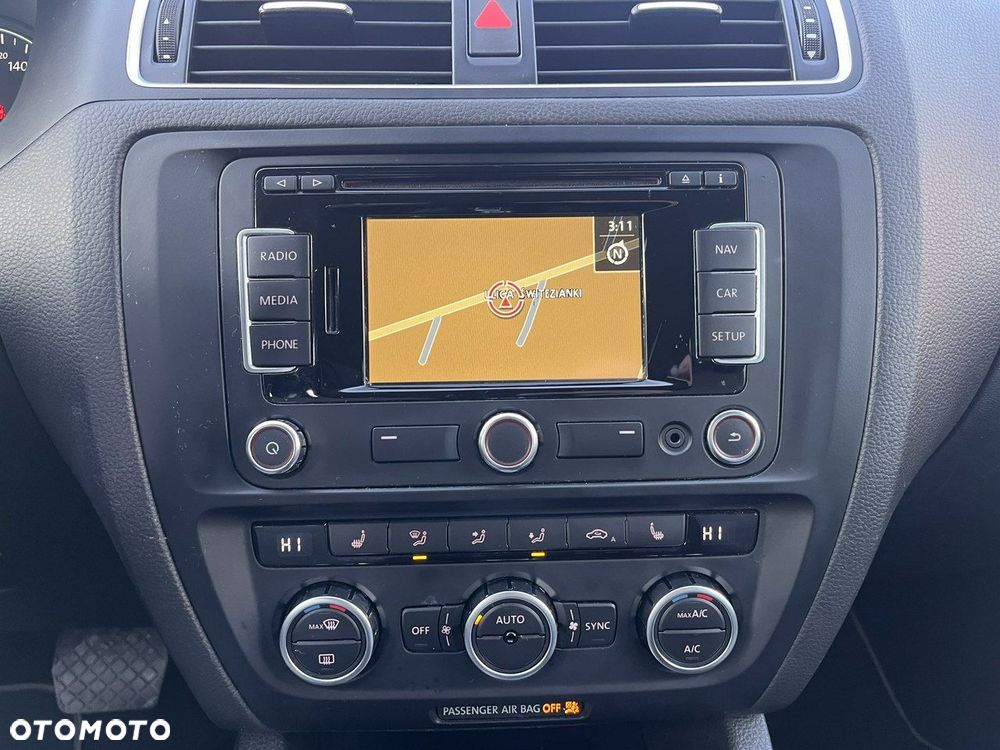 Volkswagen Jetta - 14