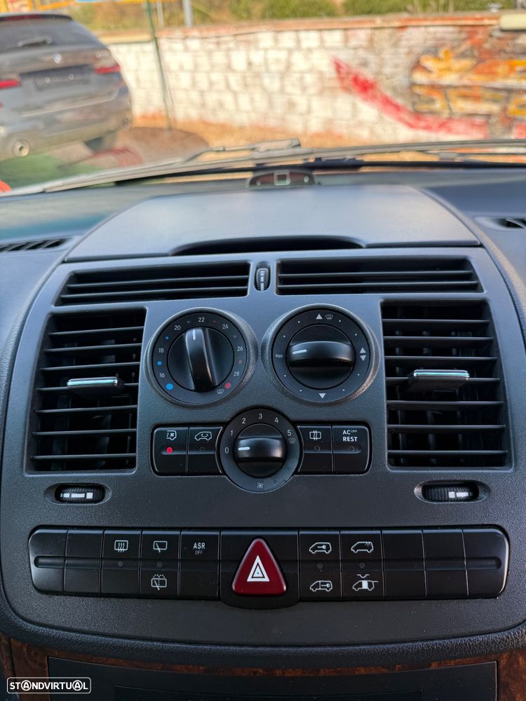 Mercedes-Benz Viano 2.2 CDi Ambiente Longo - 13
