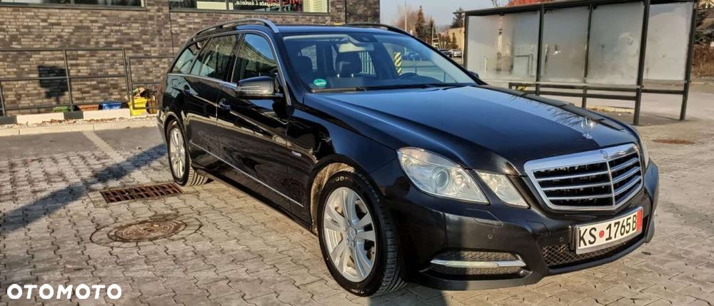 Mercedes-Benz Klasa E 250 CDI DPF BlueEFFICIENCY 7G-TRONIC Elegance - 13