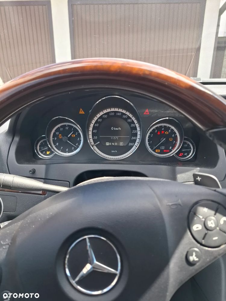 Mercedes-Benz Klasa E - 9