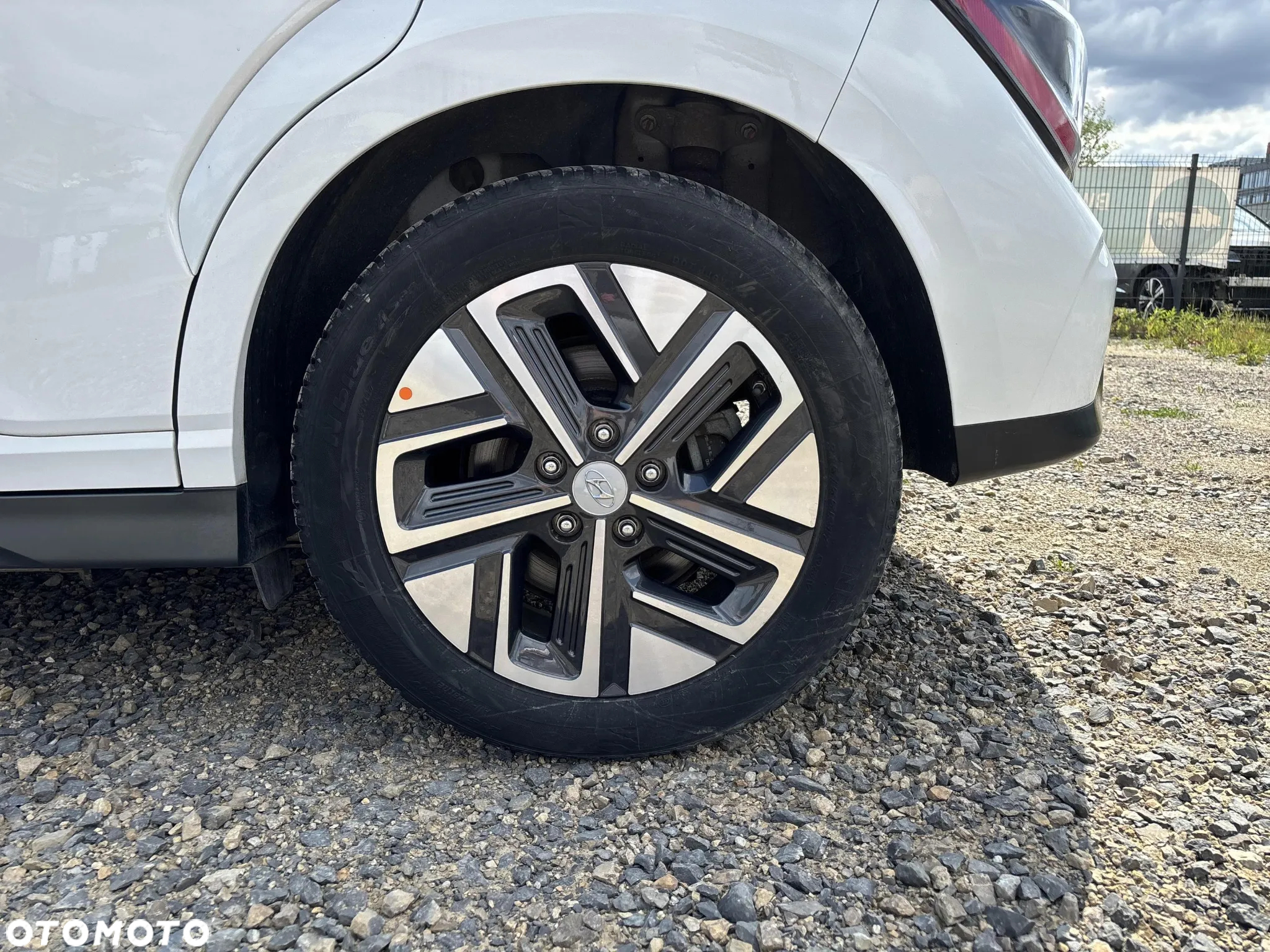 Hyundai Kona Electric 64kWh Modern - 23