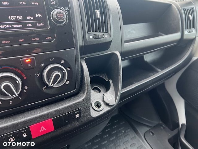 Opel Movano L2H2 2,2 120 KM klima tempomat - 22