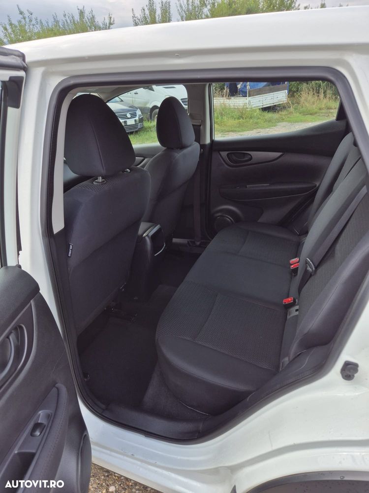 Nissan Qashqai 1.2 DIG-T N-Connecta - 23