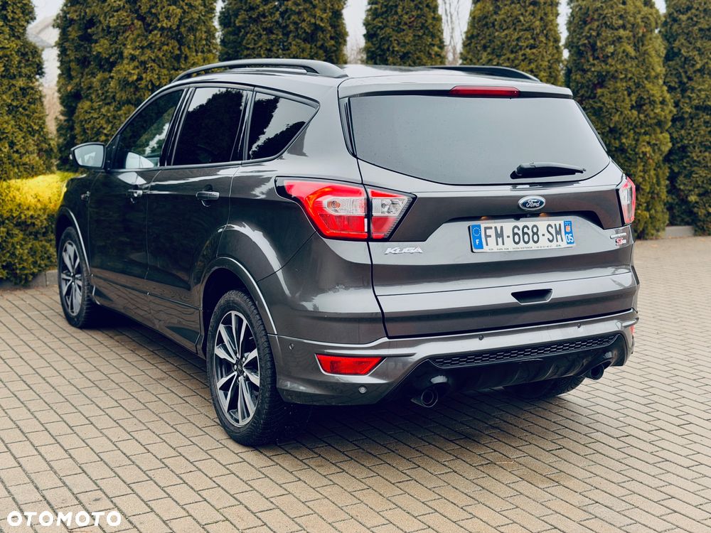 Ford Kuga 1.5 EcoBoost 2x4 ST-Line - 3