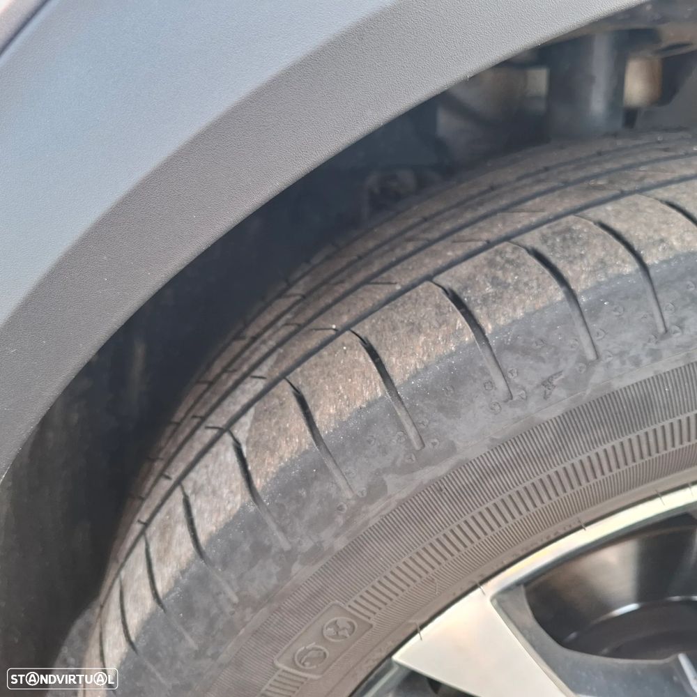 Peugeot 2008 1.2 PureTech GT - 14