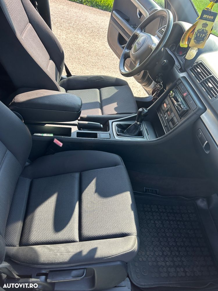 Audi A4 1.9 TDI Avant - 14