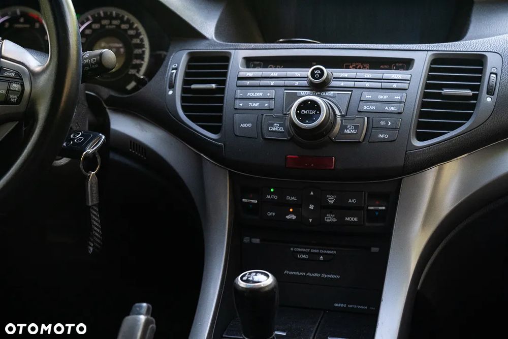 Honda Accord 2.2d Executive Navi - 17