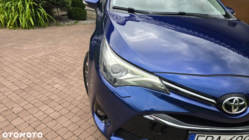 Toyota Avensis - 15