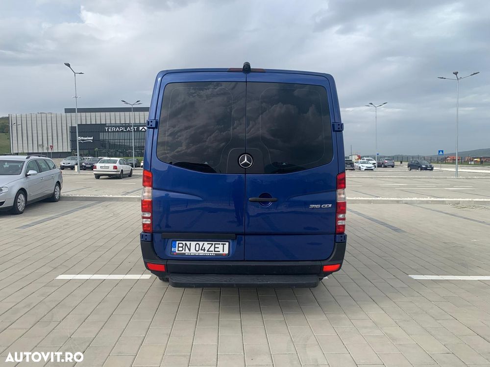 Mercedes-Benz Sprinter - 4