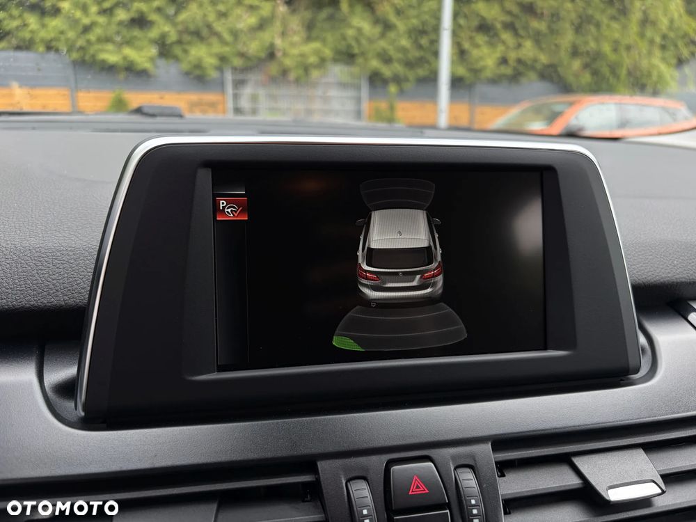BMW Seria 2 220i Sport-Aut Advantage - 25