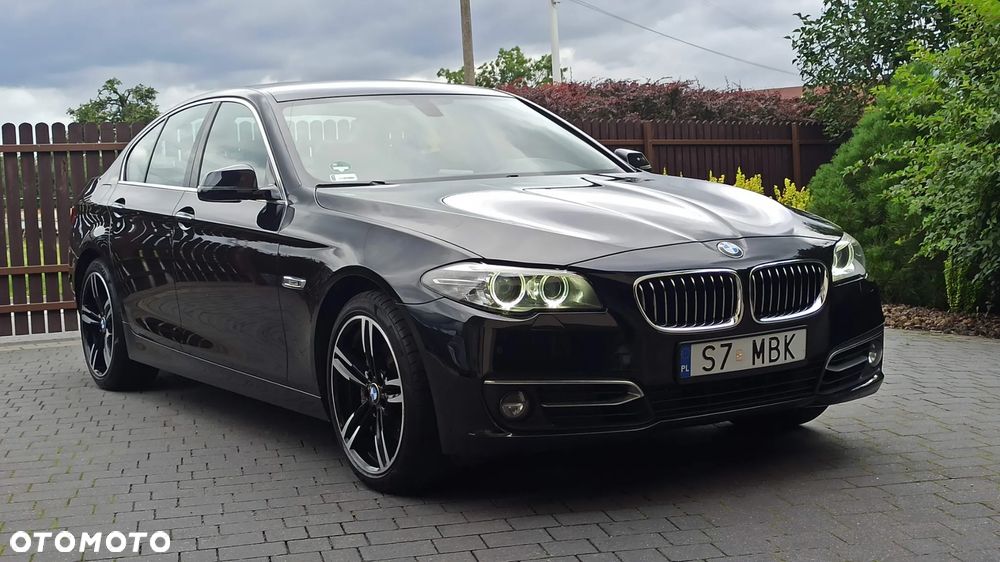 BMW Seria 5 525d xDrive Luxury Line - 13