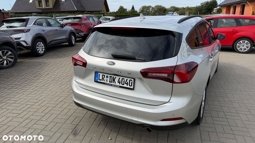 Ford Focus 1.5 EcoBlue Start-Stopp-System COOL&CONNECT DESIGN - 11
