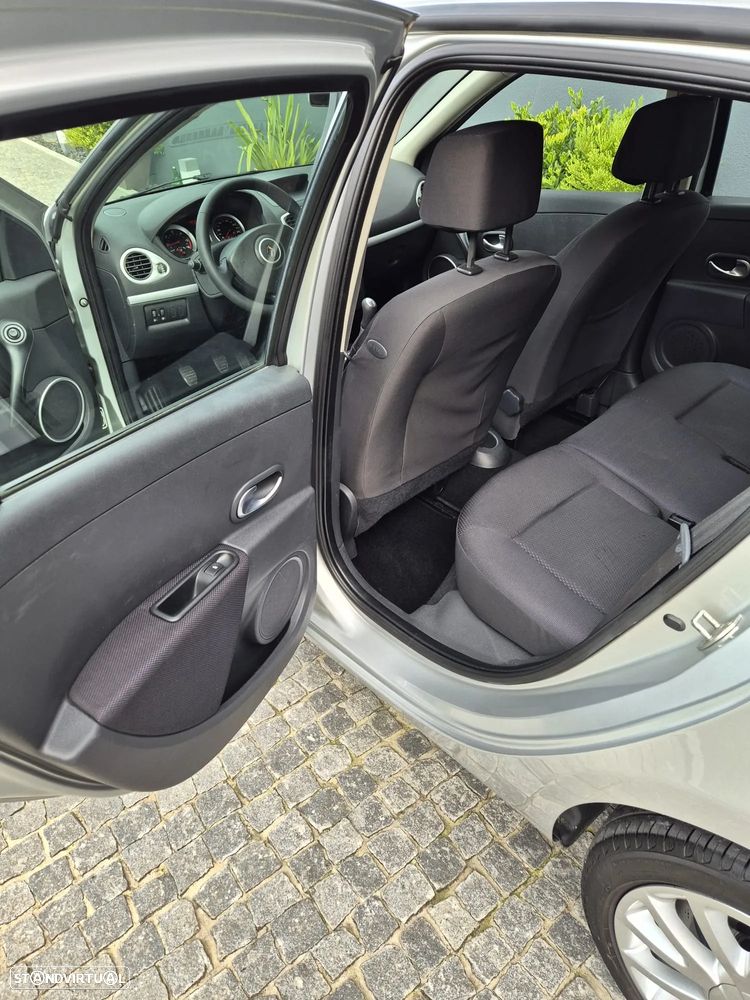 Renault Clio 1.5 dCi Confort - 14