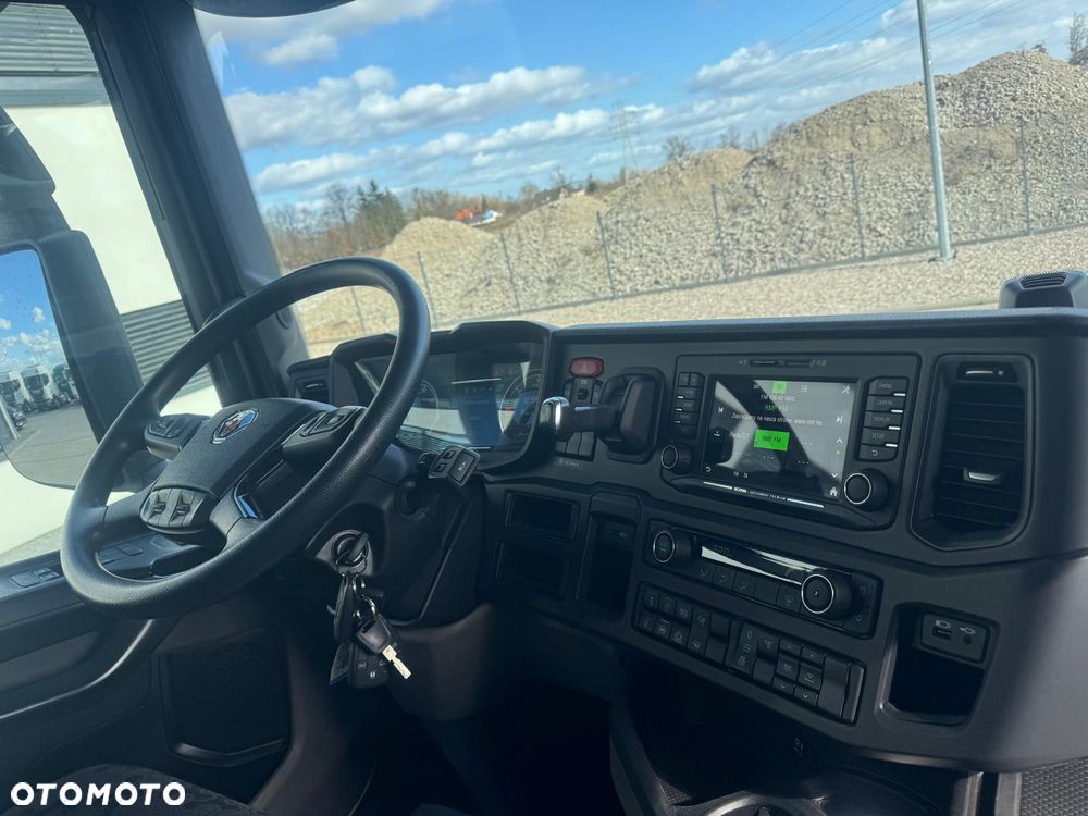 Scania R460/ 2023r/ 180Tyskm/ HYDRAULIKA/ KLIMA STACJONARNA/ NAVI/ PO KONTRAKCIE SERWIS NIEMCY - 30