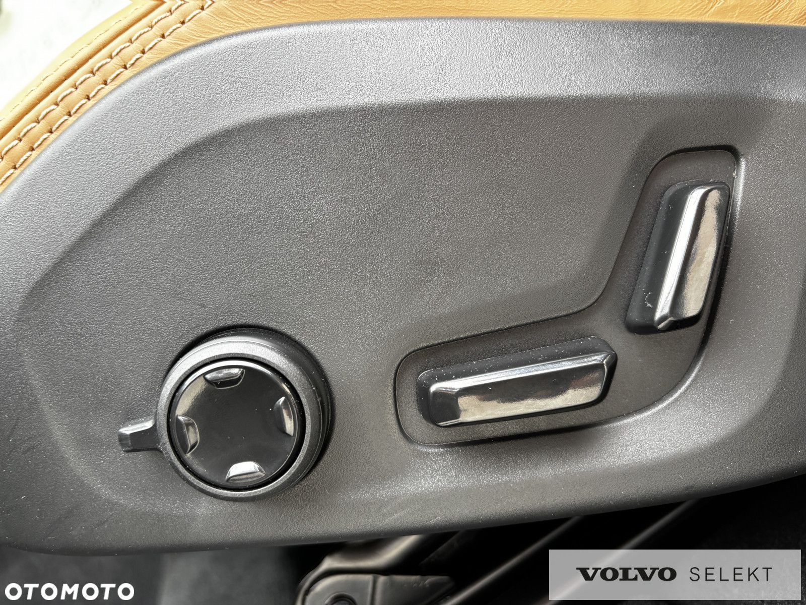 Volvo XC 60 - 21