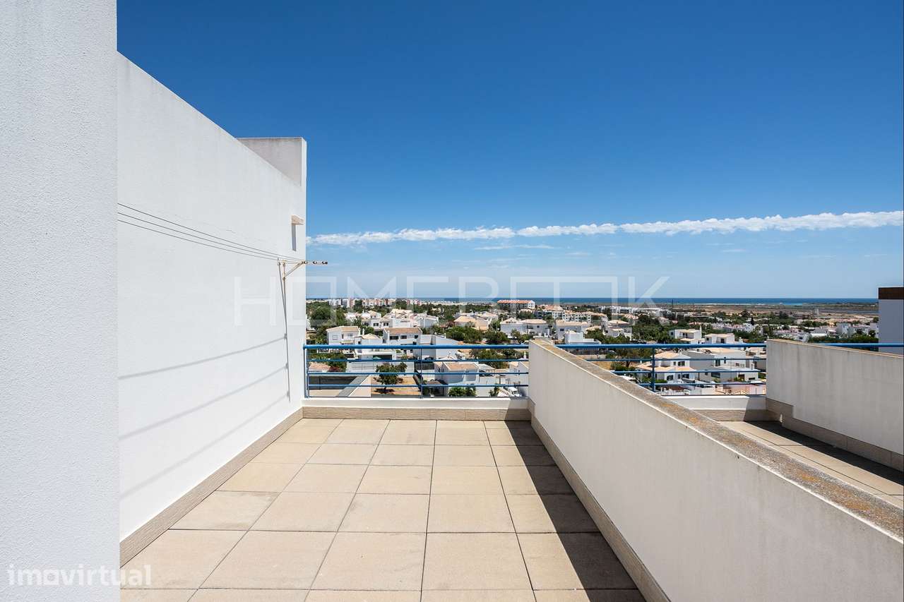 T1  convertido em T2 | Terraço Privativo | Garagem | Elevador - Grande imagem: 3/20